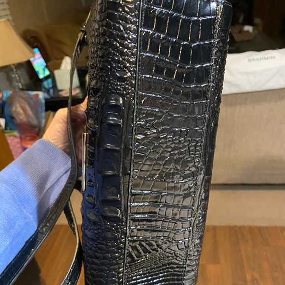 Brahmin Black Crossbody - Picture 4 of 15